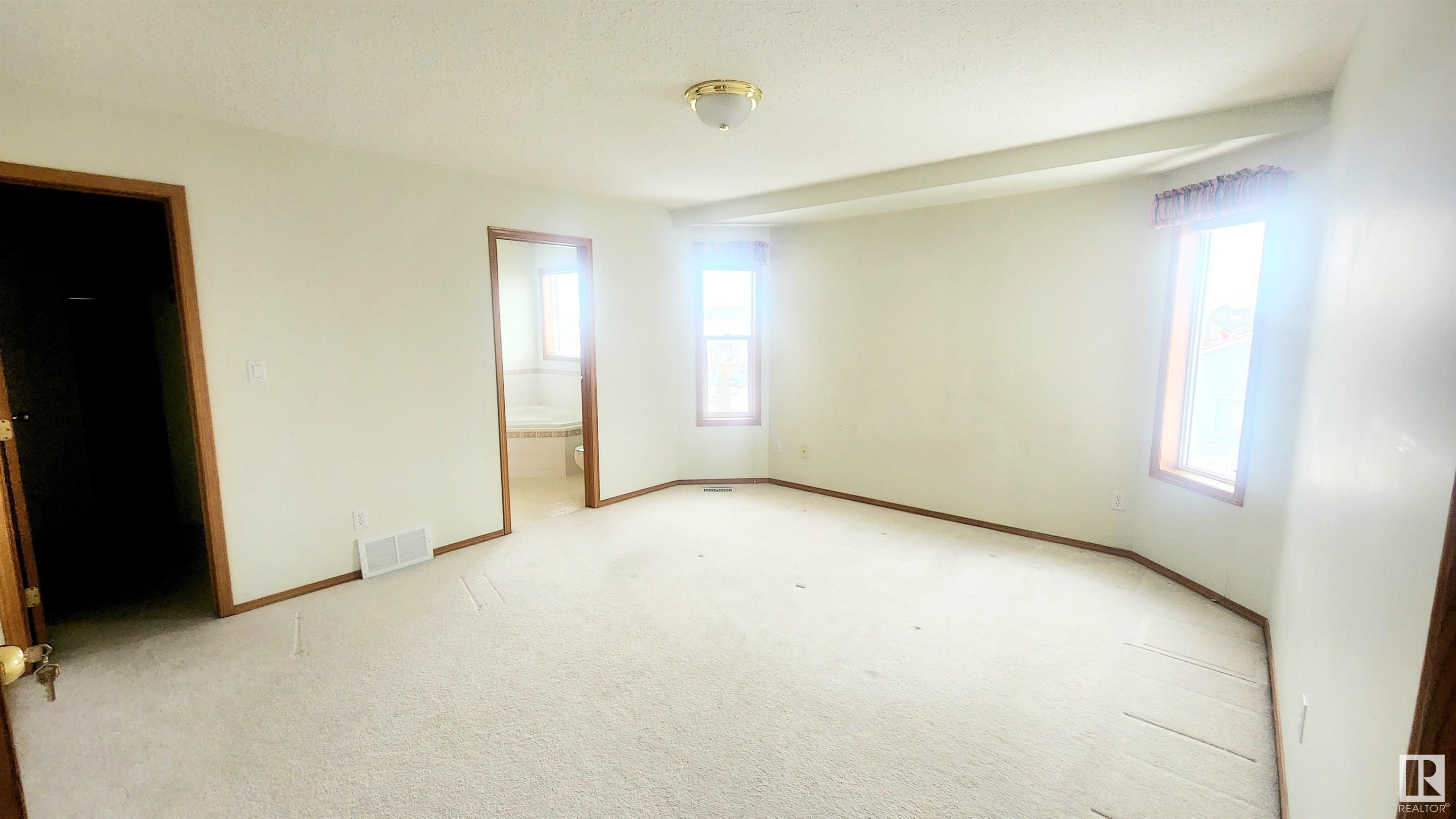      14515 131 ST NW , Edmonton,  ,T6V 1G8 ;  Listing Number: MLS E4413681