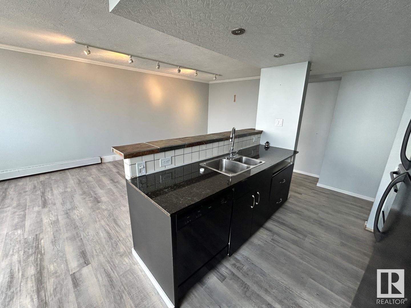      #2205 9909 104 ST NW , Edmonton,  ,T5K 2G5 ;  Listing Number: MLS E4414086
