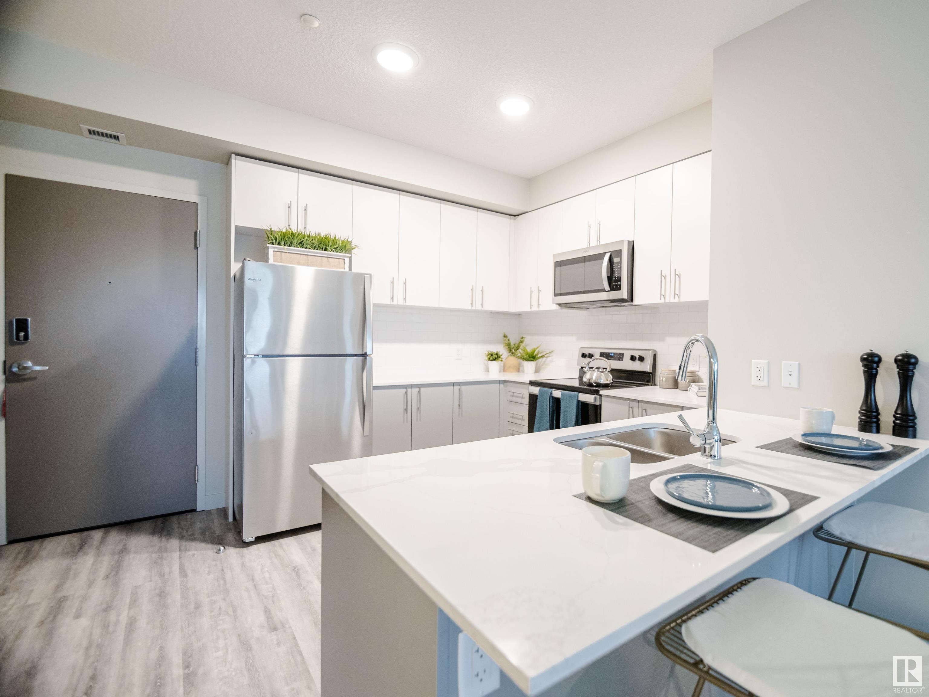      #409 11025 26 AV NW , Edmonton,  ,T6J 5V3 ;  Listing Number: MLS E4414113