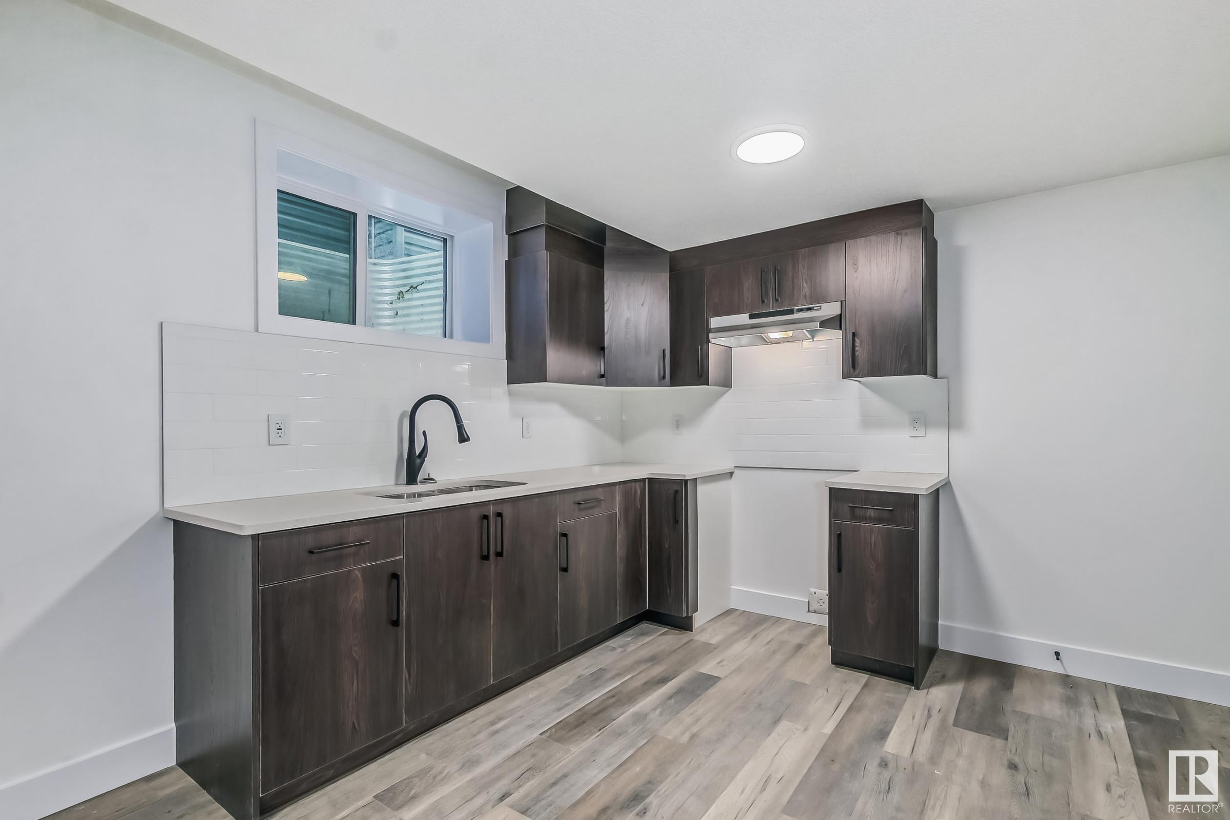      10225 146 ST NW , Edmonton,  ,T5N 3A1 ;  Listing Number: MLS E4414115