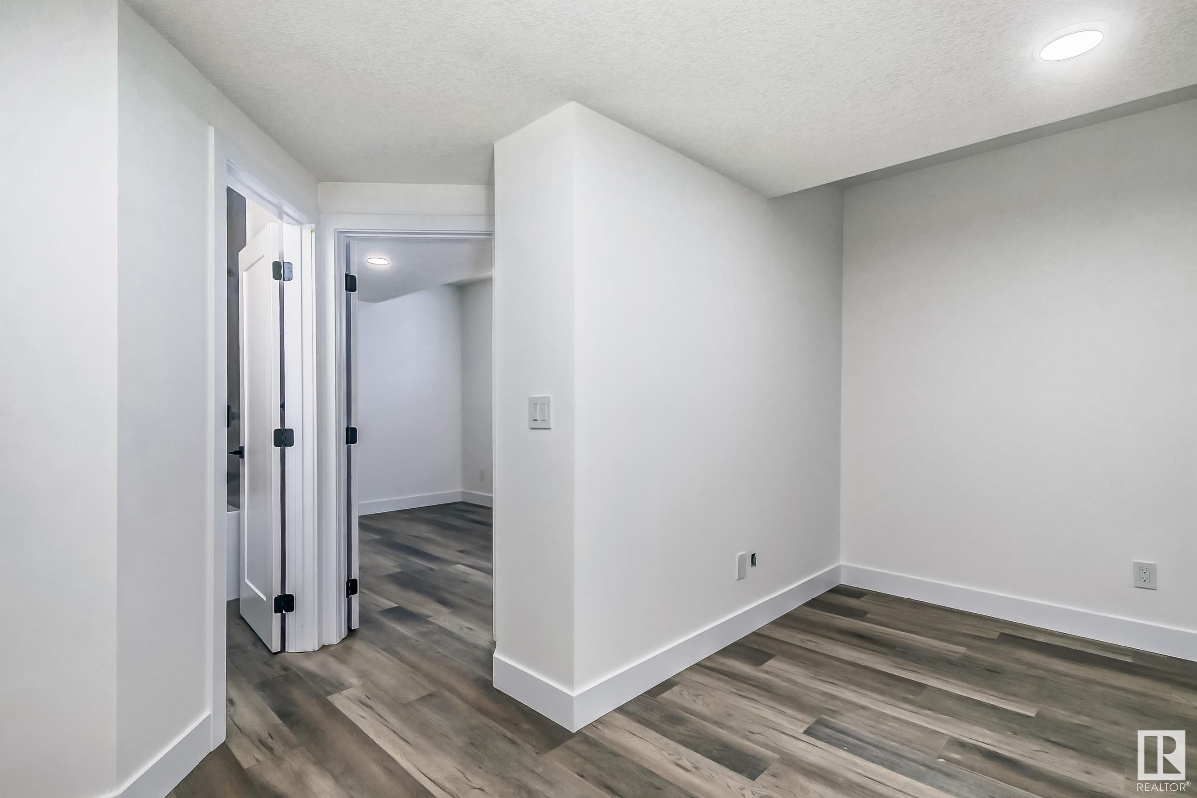      10225 146 ST NW , Edmonton,  ,T5N 3A1 ;  Listing Number: MLS E4414115