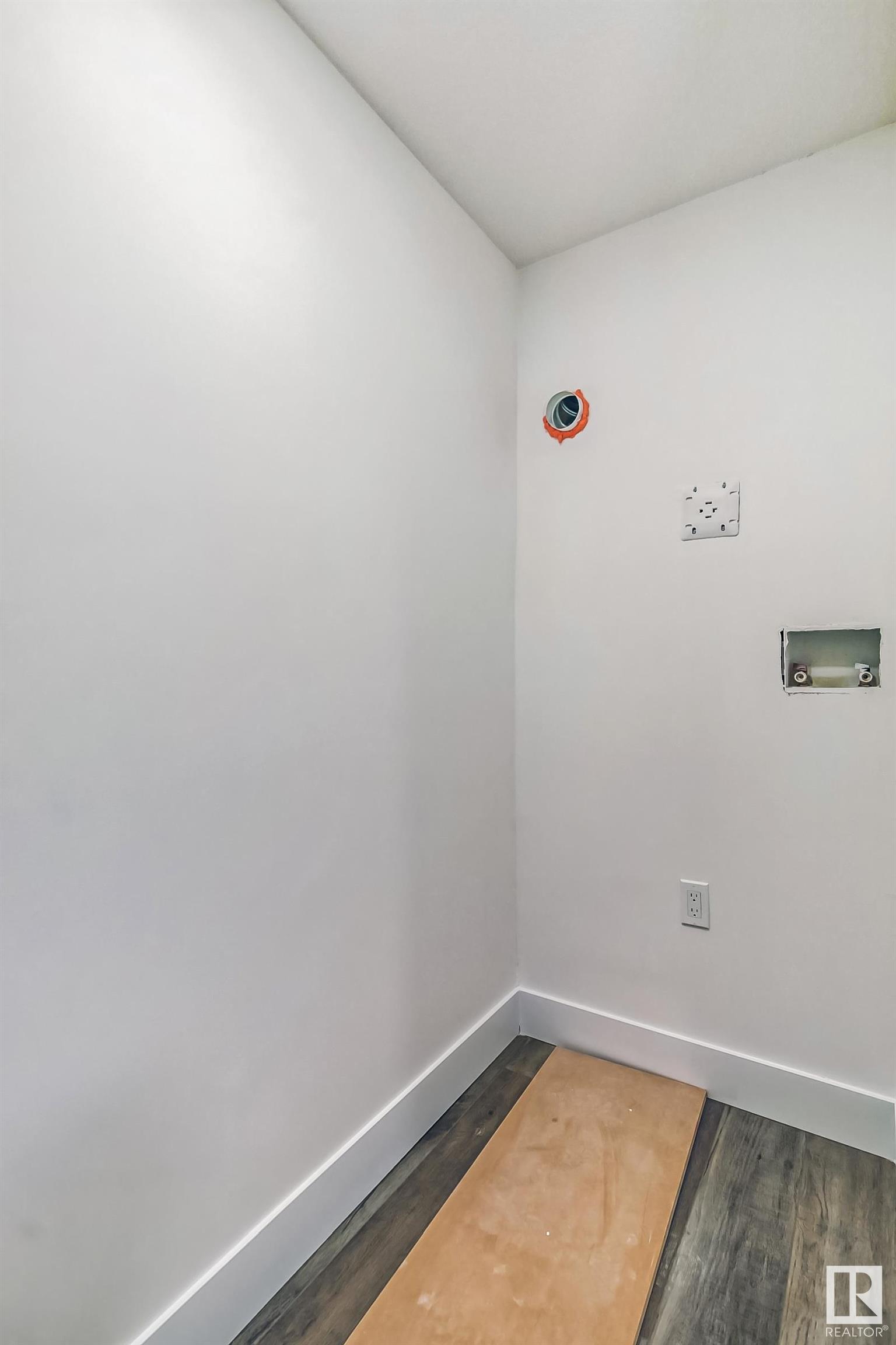      10225 146 ST NW , Edmonton,  ,T5N 3A1 ;  Listing Number: MLS E4414115
