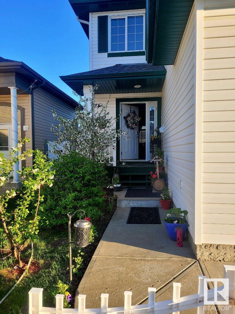      61 CAVAN CR , Sherwood Park,  ,T8H 2K6 ;  Listing Number: MLS E4414116