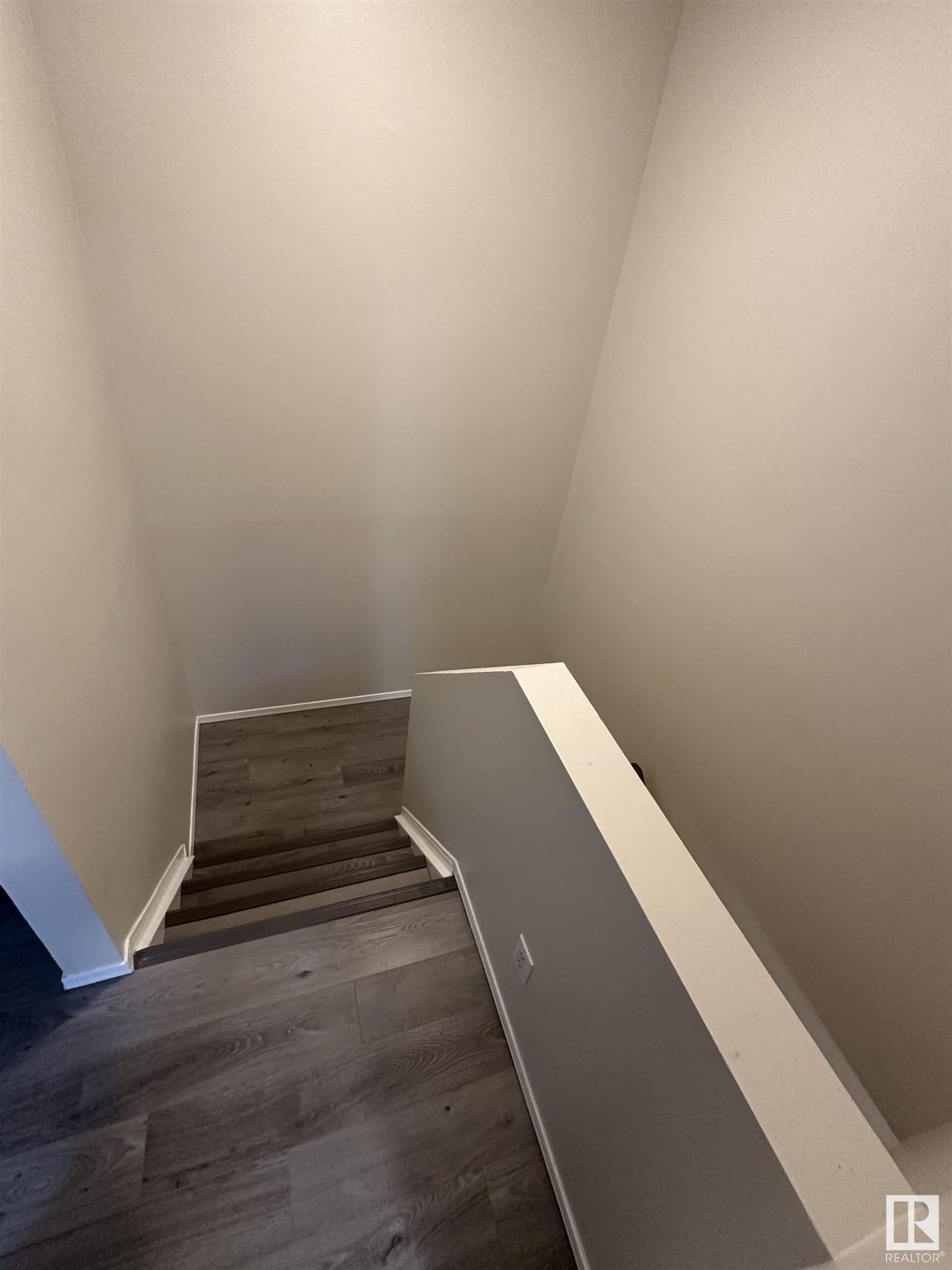      #5 14130 80 ST NW , Edmonton,  ,T5C 1L6 ;  Listing Number: MLS E4414140