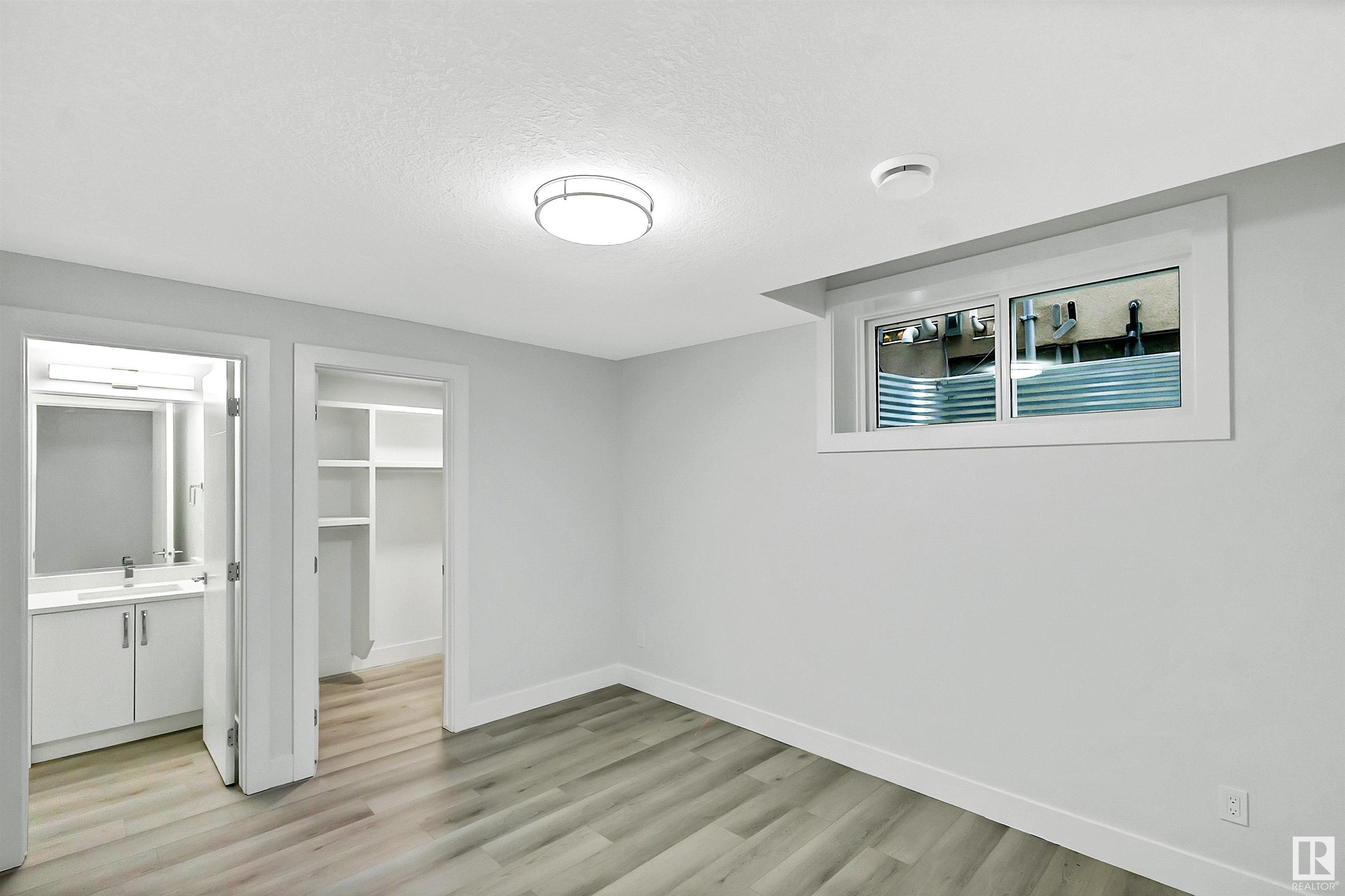      1826 18A AV NW , Edmonton,  ,T6T 0K3 ;  Listing Number: MLS E4414151