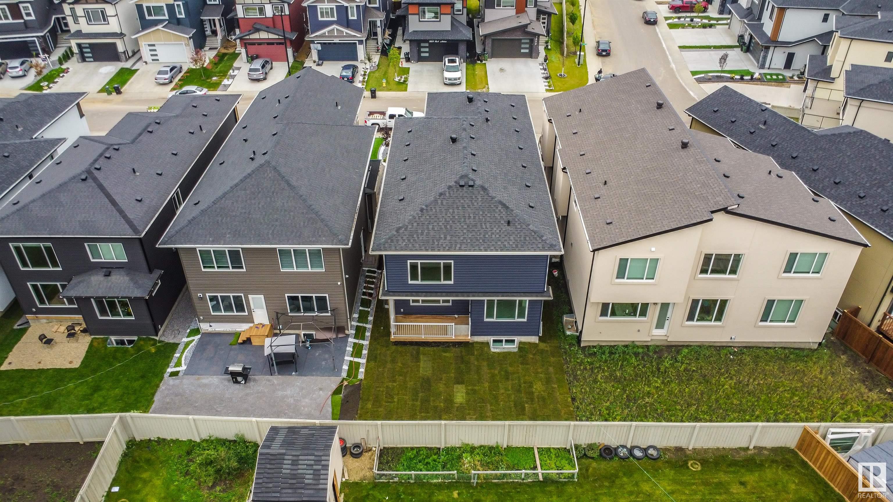      1826 18A AV NW , Edmonton,  ,T6T 0K3 ;  Listing Number: MLS E4414151
