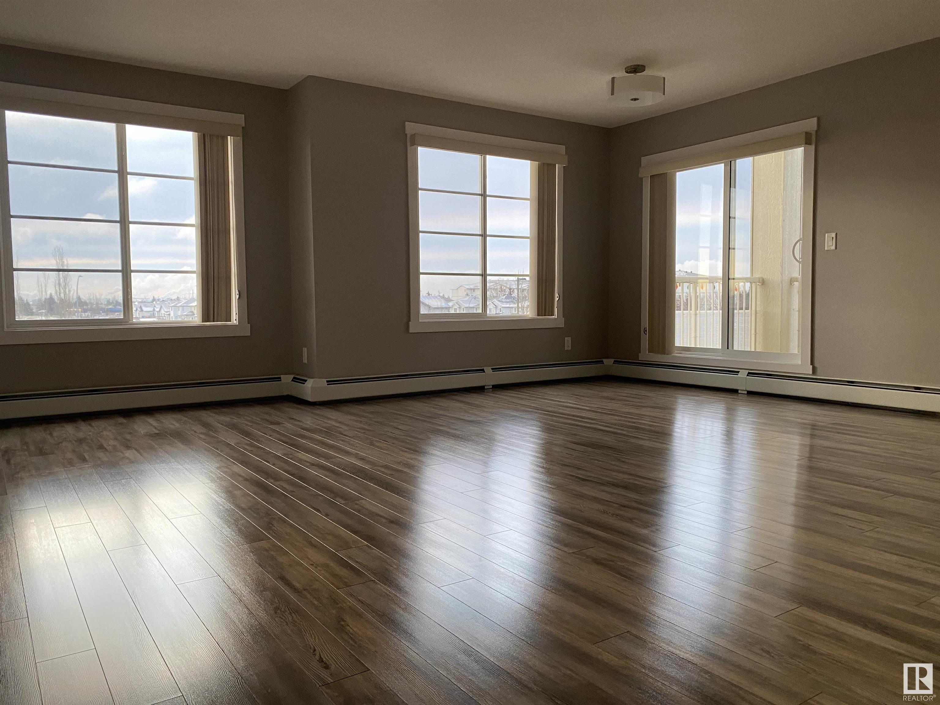      #319 3670 139 AV NW NW , Edmonton,  ,T5Y 3N5 ;  Listing Number: MLS E4414177