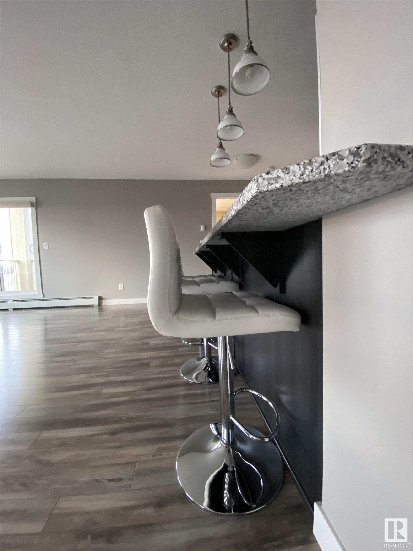      #319 3670 139 AV NW NW , Edmonton,  ,T5Y 3N5 ;  Listing Number: MLS E4414177