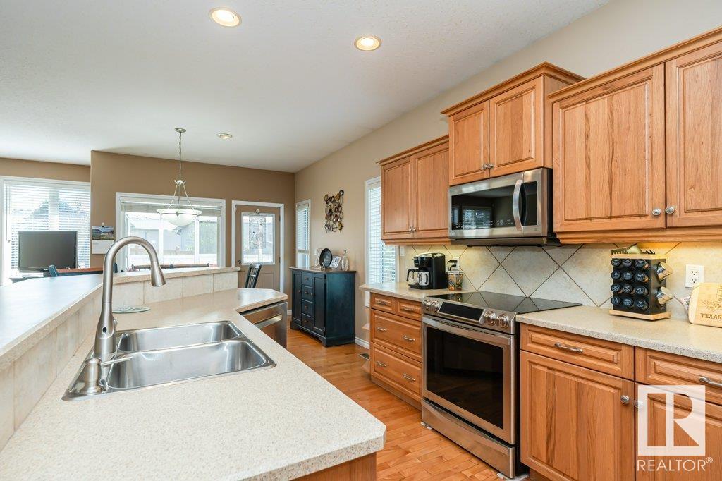      6 WOODS CO , Leduc,  ,T9E 8K3 ;  Listing Number: MLS E4414188