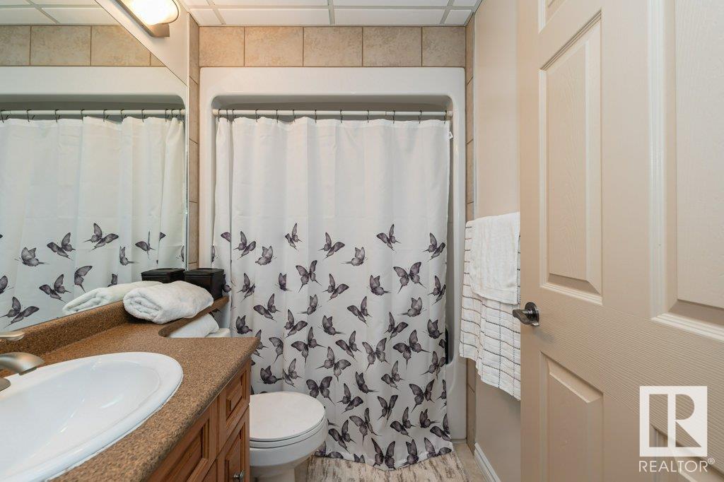      6 WOODS CO , Leduc,  ,T9E 8K3 ;  Listing Number: MLS E4414188