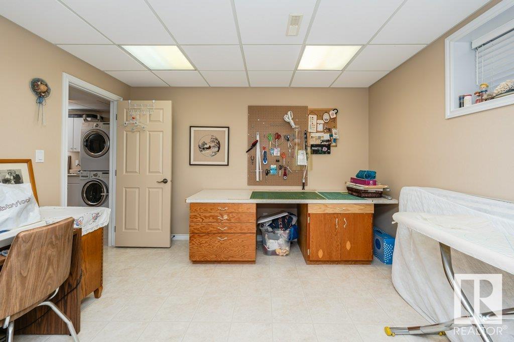      6 WOODS CO , Leduc,  ,T9E 8K3 ;  Listing Number: MLS E4414188