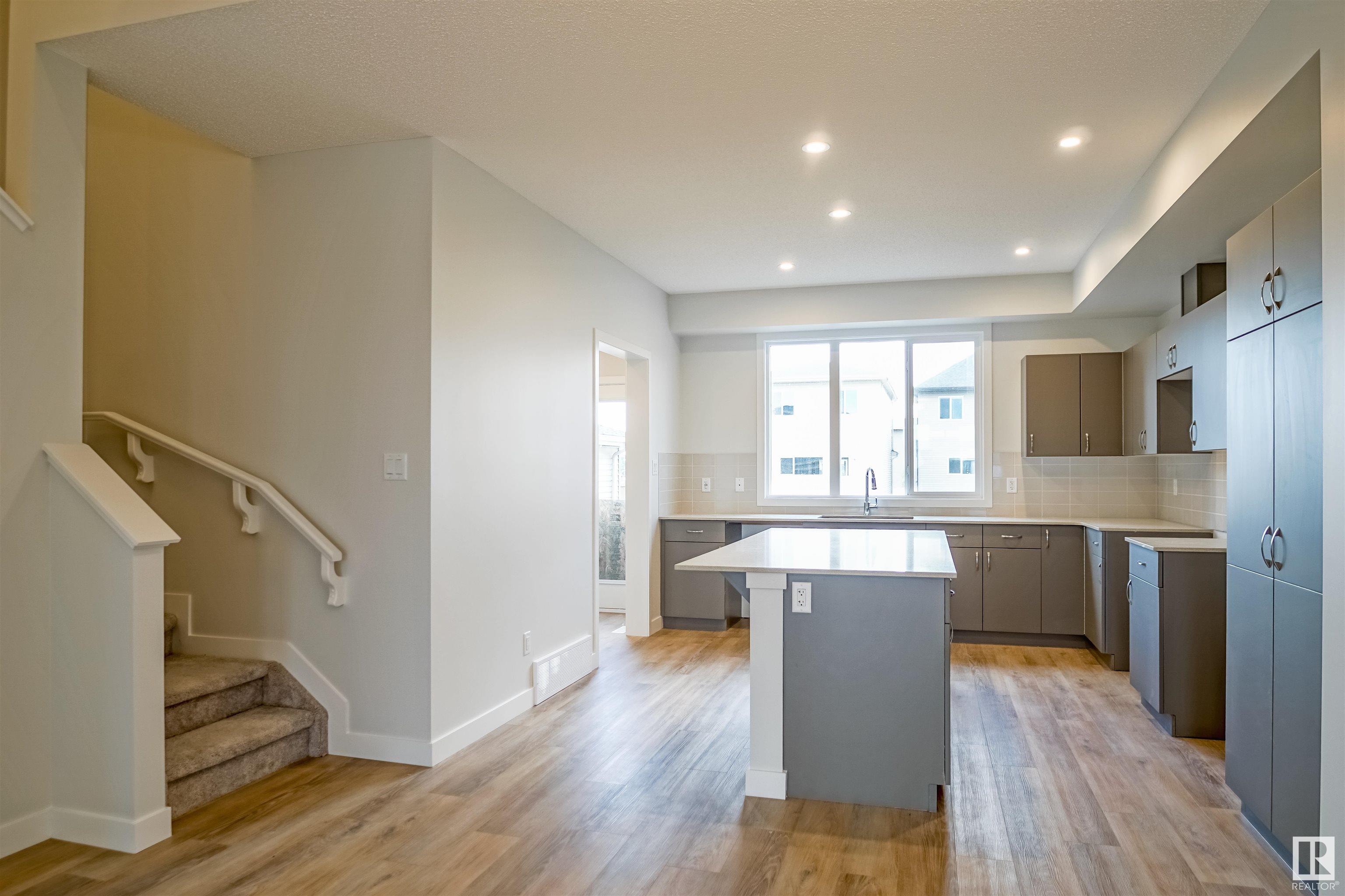      344 JENSEN LAKES BV , St. Albert,  ,T8N 7Z4 ;  Listing Number: MLS E4414194