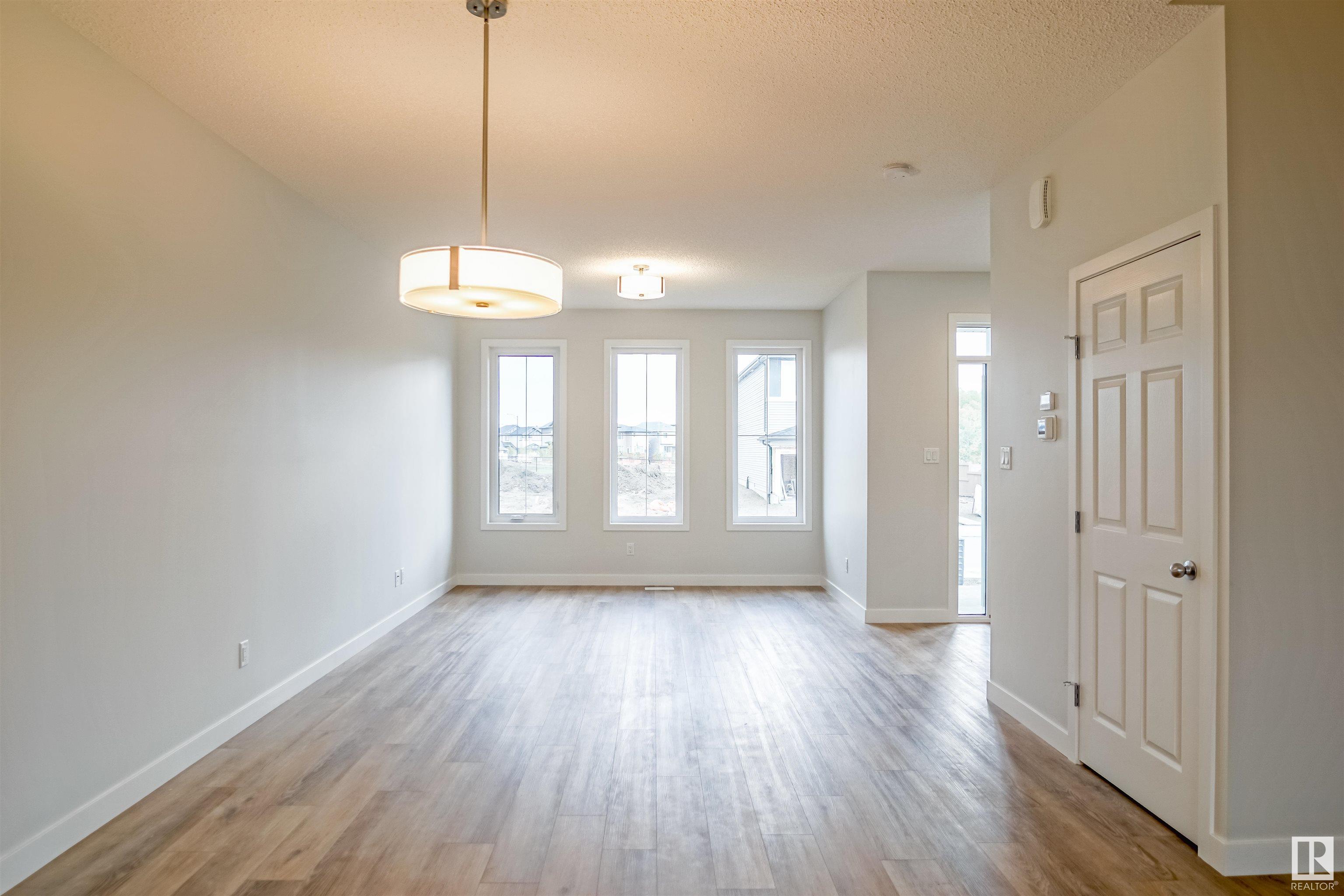      344 JENSEN LAKES BV , St. Albert,  ,T8N 7Z4 ;  Listing Number: MLS E4414194