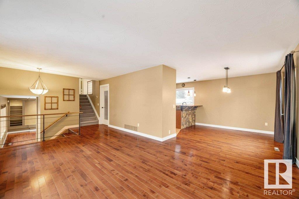      9407 74 ST NW , Edmonton,  ,T6B 2B5 ;  Listing Number: MLS E4414213