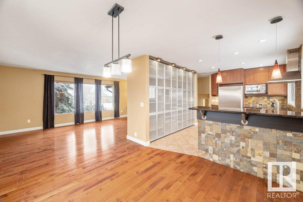      9407 74 ST NW , Edmonton,  ,T6B 2B5 ;  Listing Number: MLS E4414213