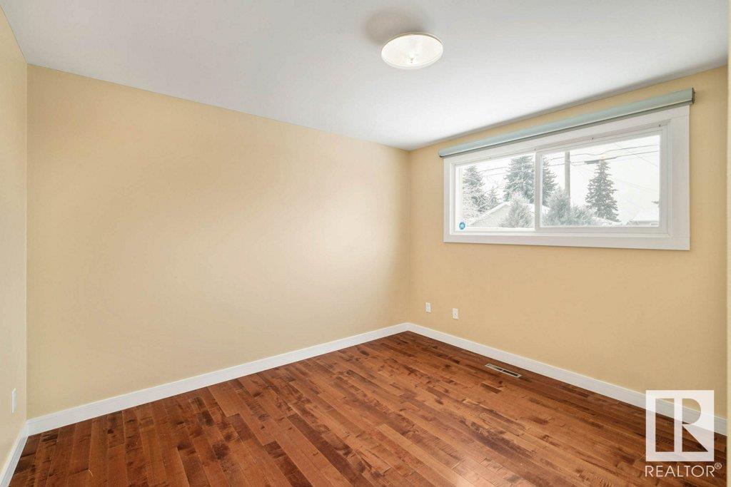      9407 74 ST NW , Edmonton,  ,T6B 2B5 ;  Listing Number: MLS E4414213