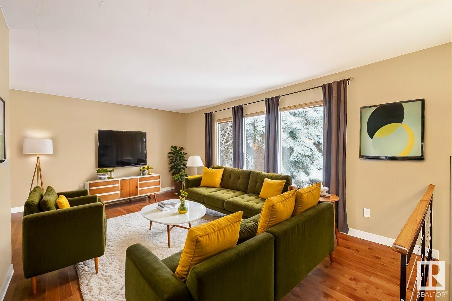      9407 74 ST NW , Edmonton,  ,T6B 2B5 ;  Listing Number: MLS E4414213