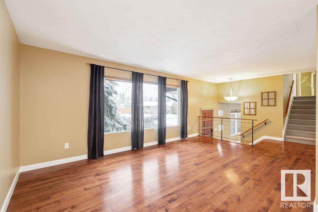      9407 74 ST NW , Edmonton,  ,T6B 2B5 ;  Listing Number: MLS E4414213