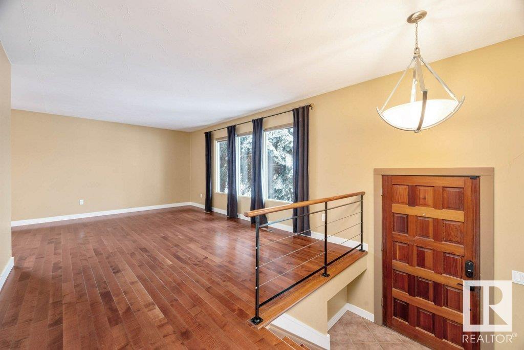      9407 74 ST NW , Edmonton,  ,T6B 2B5 ;  Listing Number: MLS E4414213