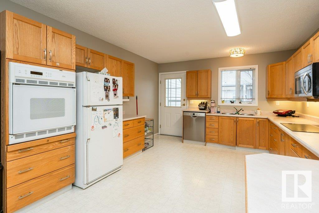      13 CENTURY VILLAS CL , Fort Saskatchewan,  ,T8L 4G7 ;  Listing Number: MLS E4414216