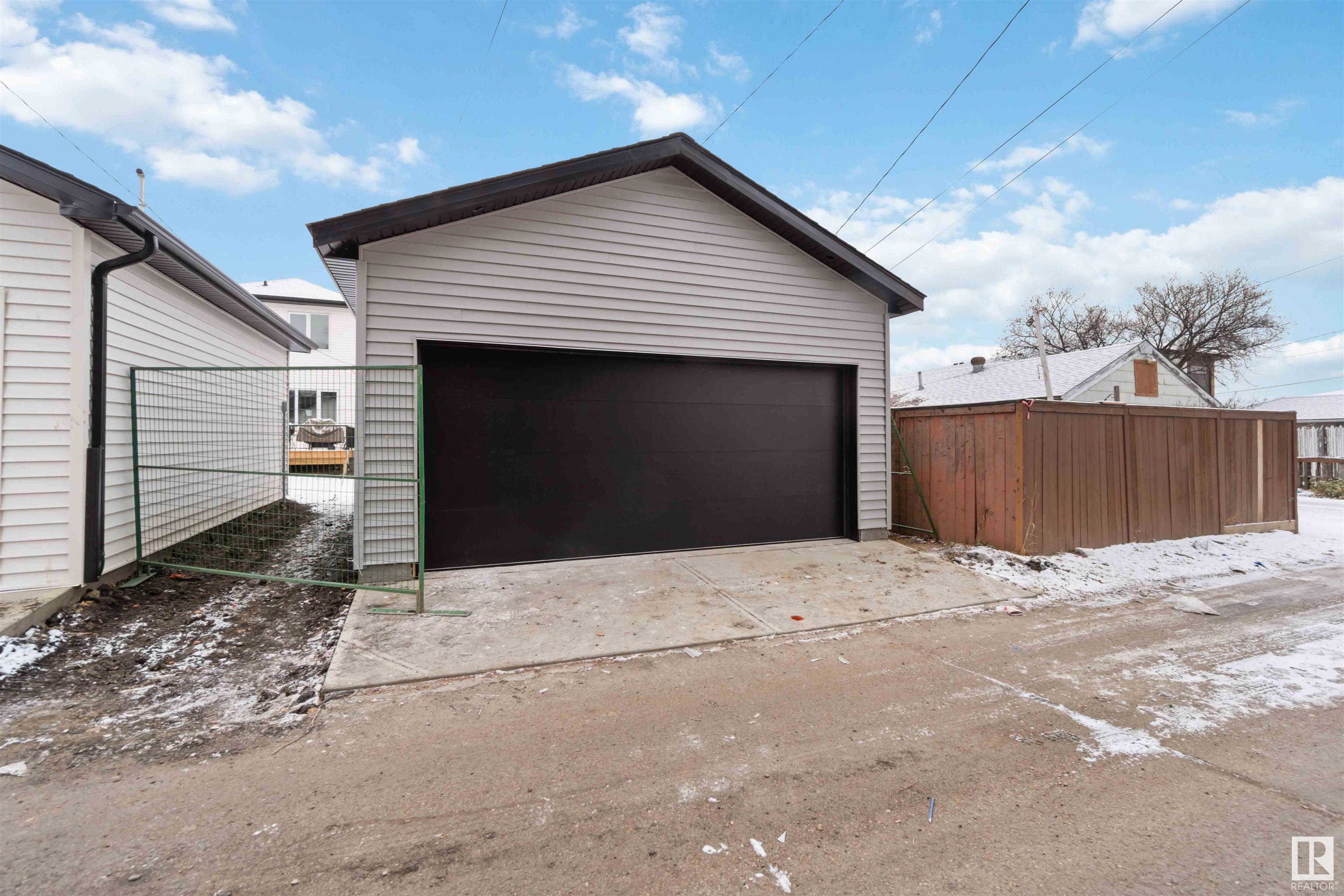      11331 103 ST NW , Edmonton,  ,T5G 2H8 ;  Listing Number: MLS E4414252