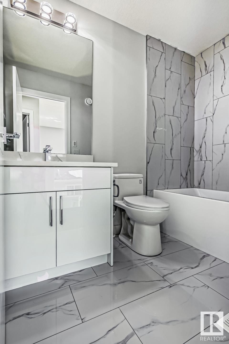      3518 33 AV NW , Edmonton,  ,T6L 5G6 ;  Listing Number: MLS E4414265