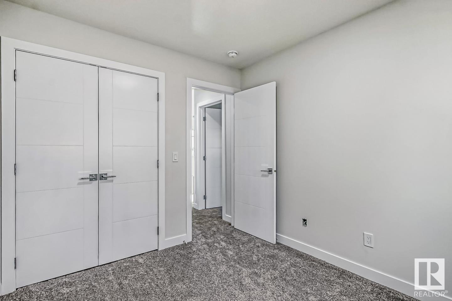      3518 33 AV NW , Edmonton,  ,T6L 5G6 ;  Listing Number: MLS E4414265