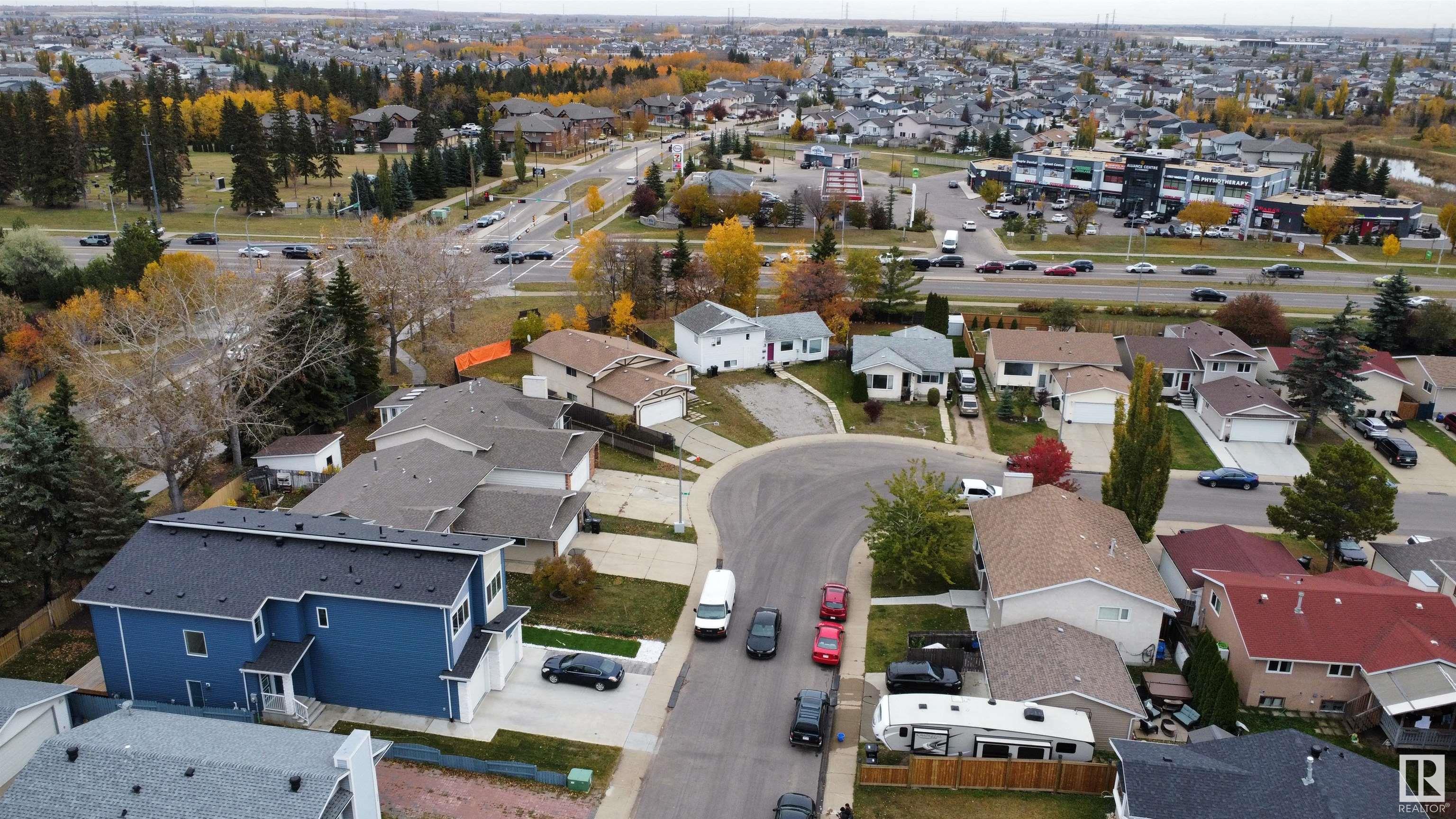      3518 33 AV NW , Edmonton,  ,T6L 5G6 ;  Listing Number: MLS E4414265