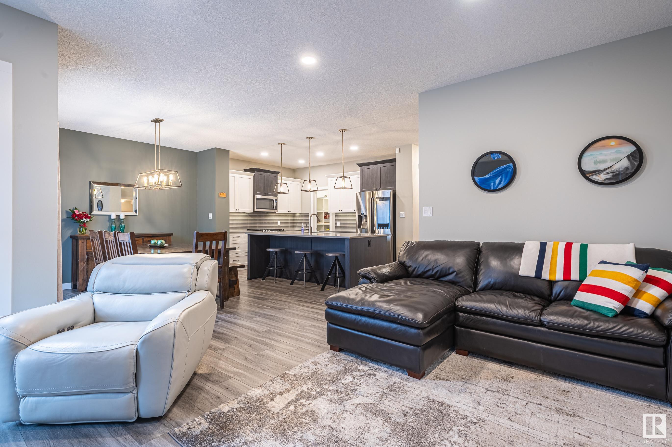      4 ELWYCK GA , Spruce Grove,  ,T7X 0Z2 ;  Listing Number: MLS E4414269