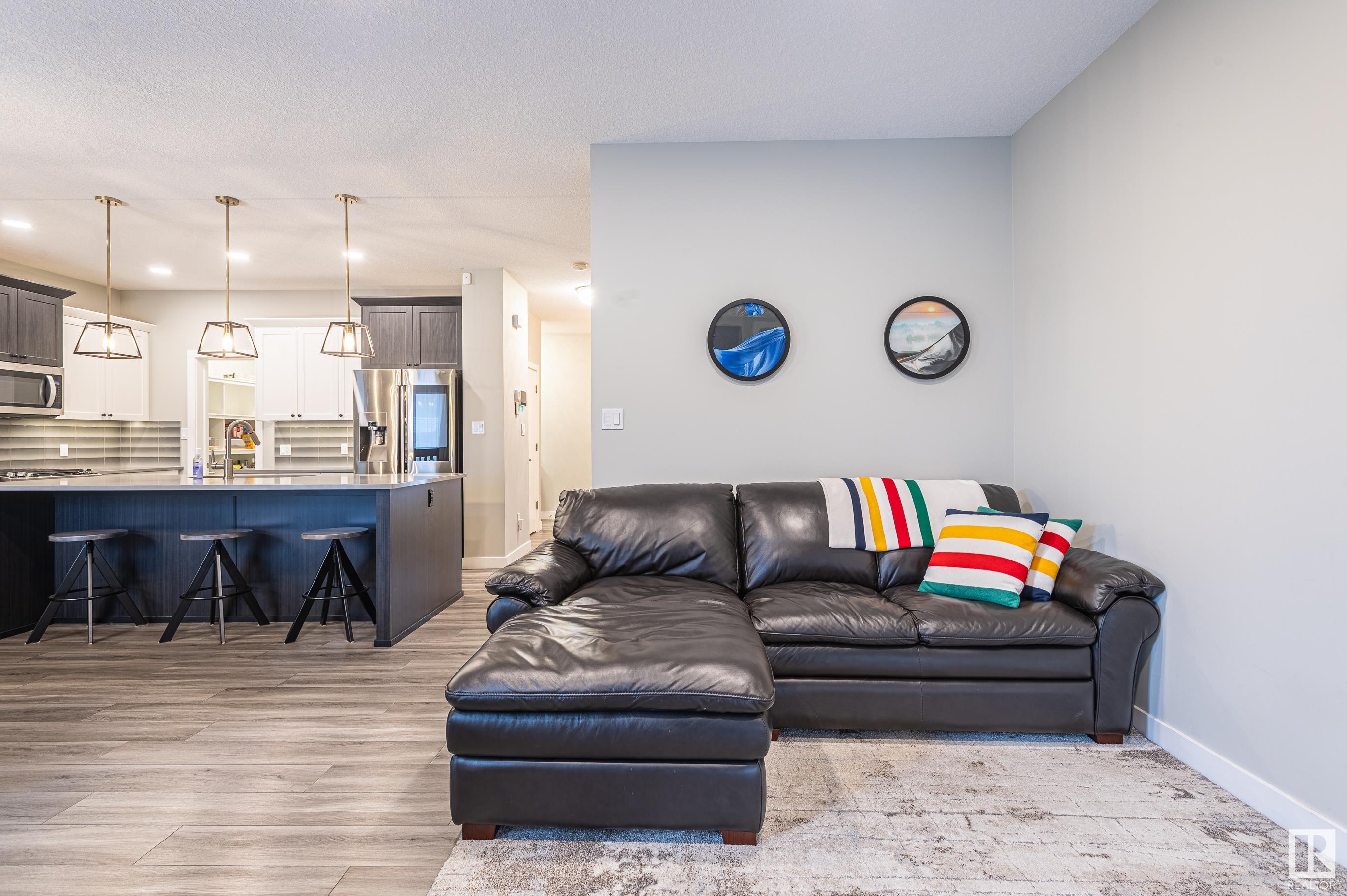      4 ELWYCK GA , Spruce Grove,  ,T7X 0Z2 ;  Listing Number: MLS E4414269
