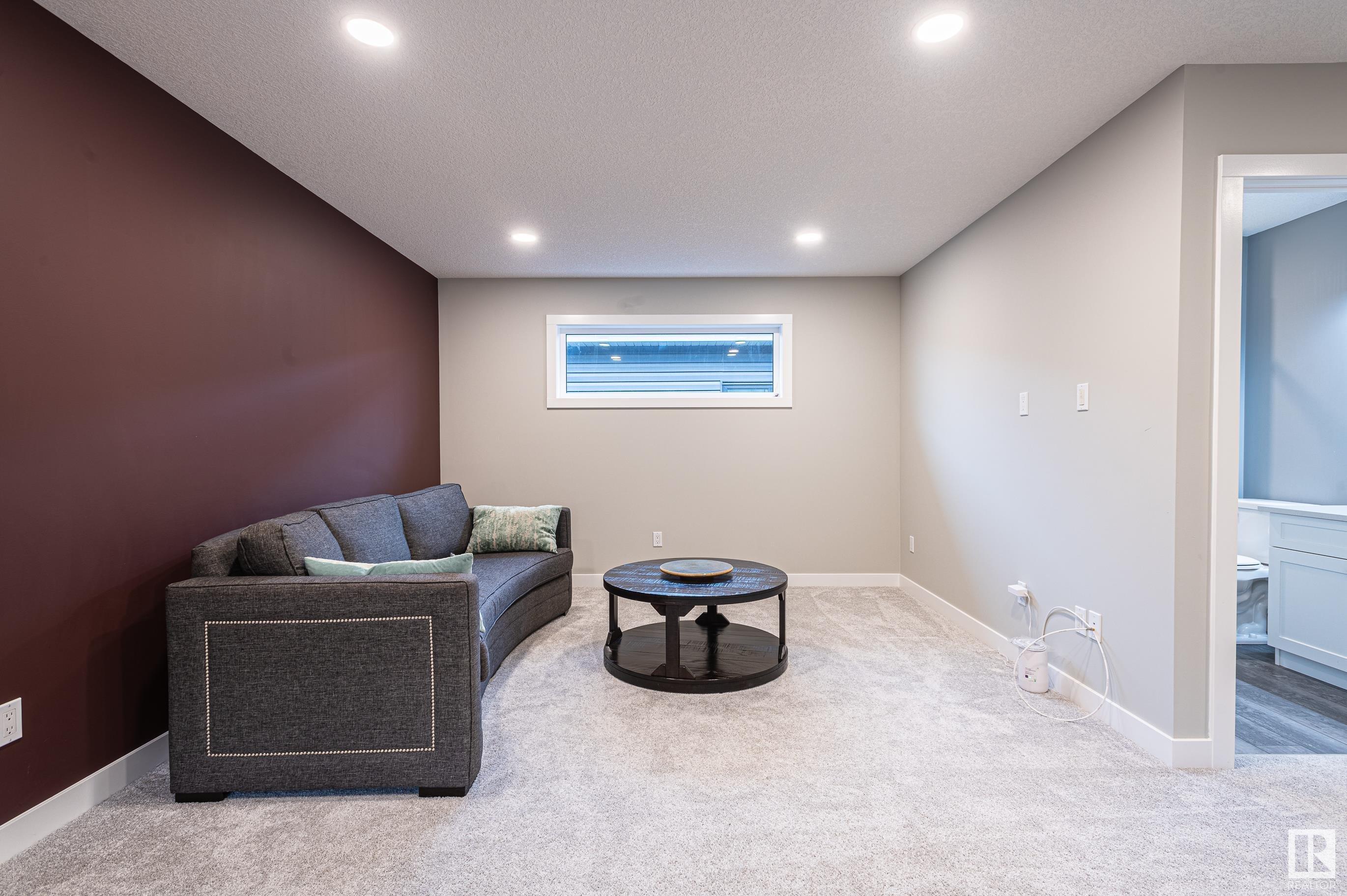      4 ELWYCK GA , Spruce Grove,  ,T7X 0Z2 ;  Listing Number: MLS E4414269