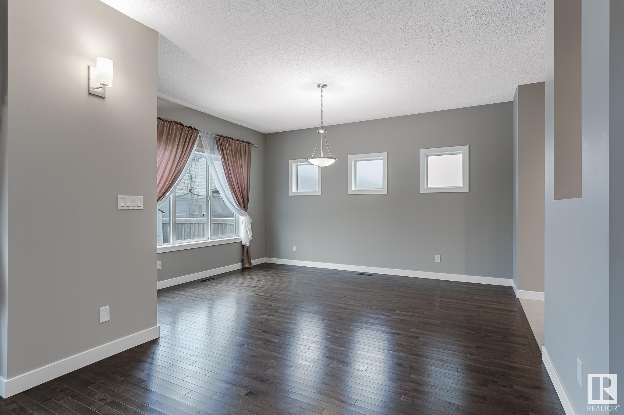      21932 97 AV NW , Edmonton,  ,T5T 4H6 ;  Listing Number: MLS E4414290