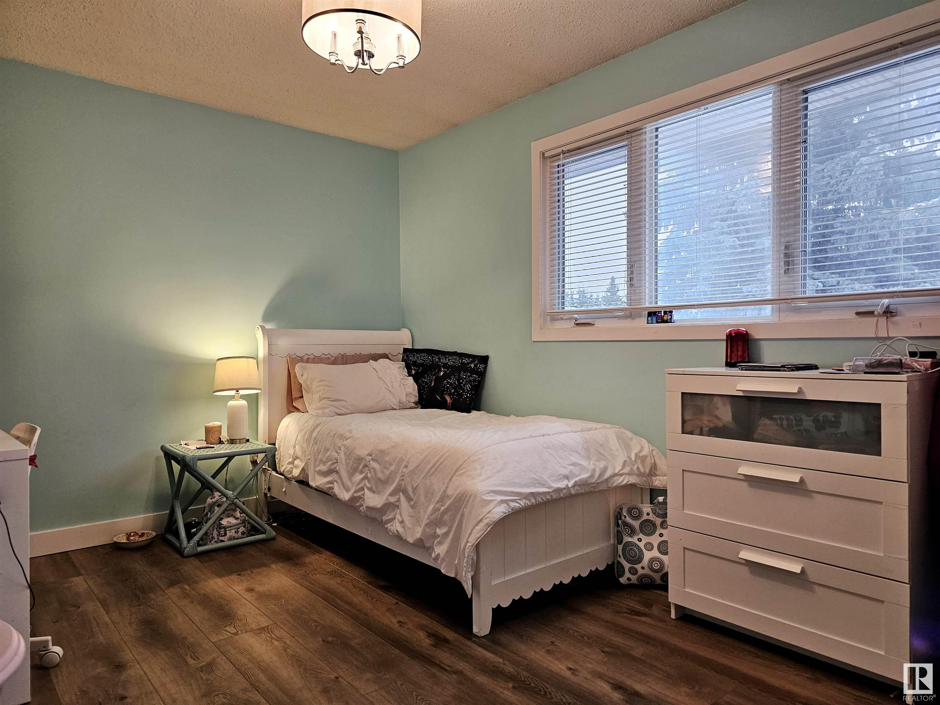      13 GLEN MEADOW CR , St. Albert,  ,T8N 3A2 ;  Listing Number: MLS E4414302