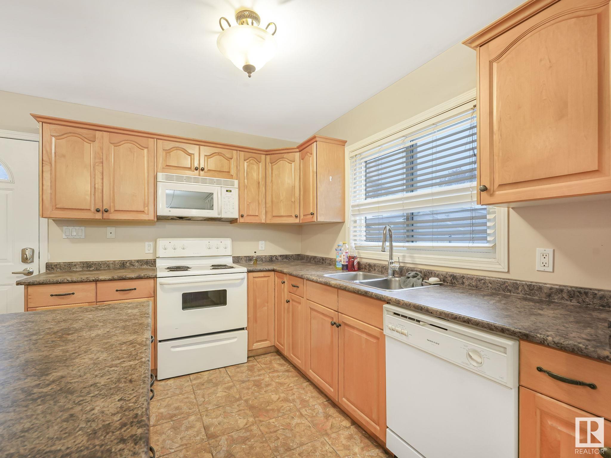      3804 109 AV NW , Edmonton,  ,T5W 0G8 ;  Listing Number: MLS E4414317