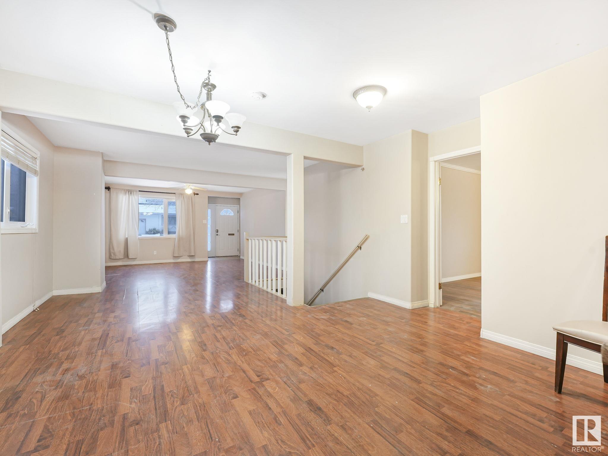      3804 109 AV NW , Edmonton,  ,T5W 0G8 ;  Listing Number: MLS E4414317