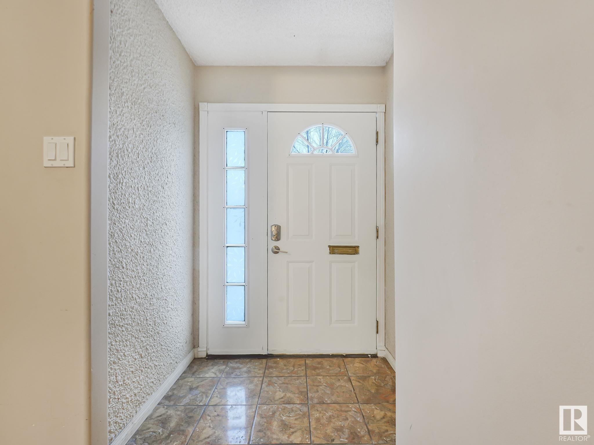      3804 109 AV NW , Edmonton,  ,T5W 0G8 ;  Listing Number: MLS E4414317