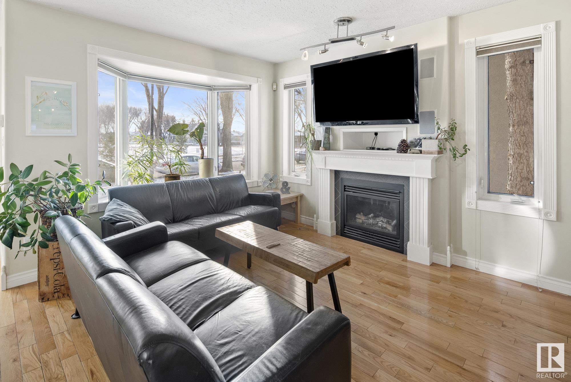      7326 111 AV NW , Edmonton,  ,T5B 0B6 ;  Listing Number: MLS E4414333