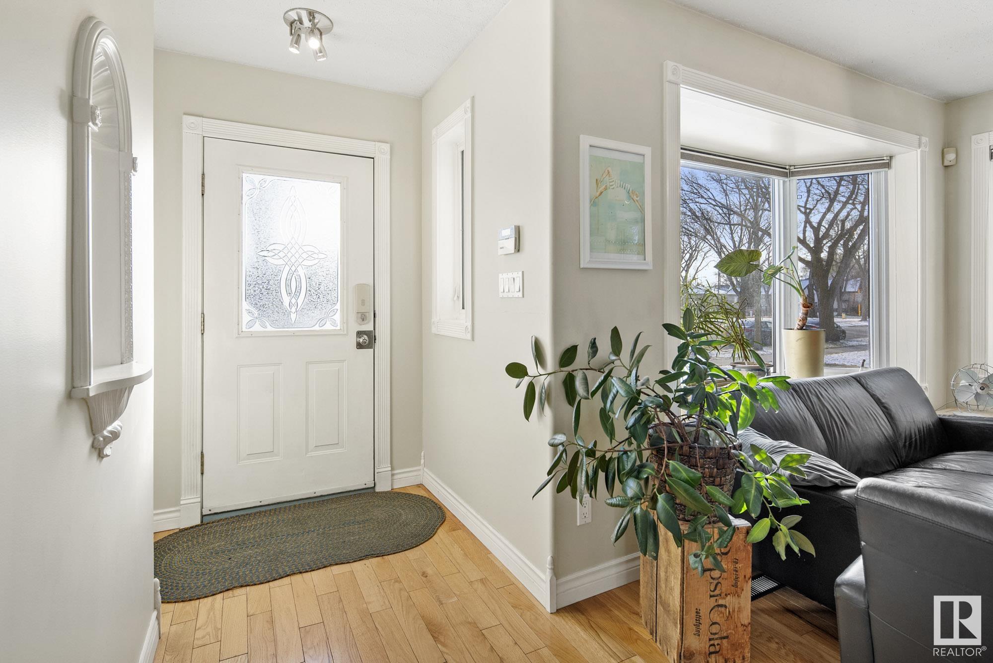      7326 111 AV NW , Edmonton,  ,T5B 0B6 ;  Listing Number: MLS E4414333
