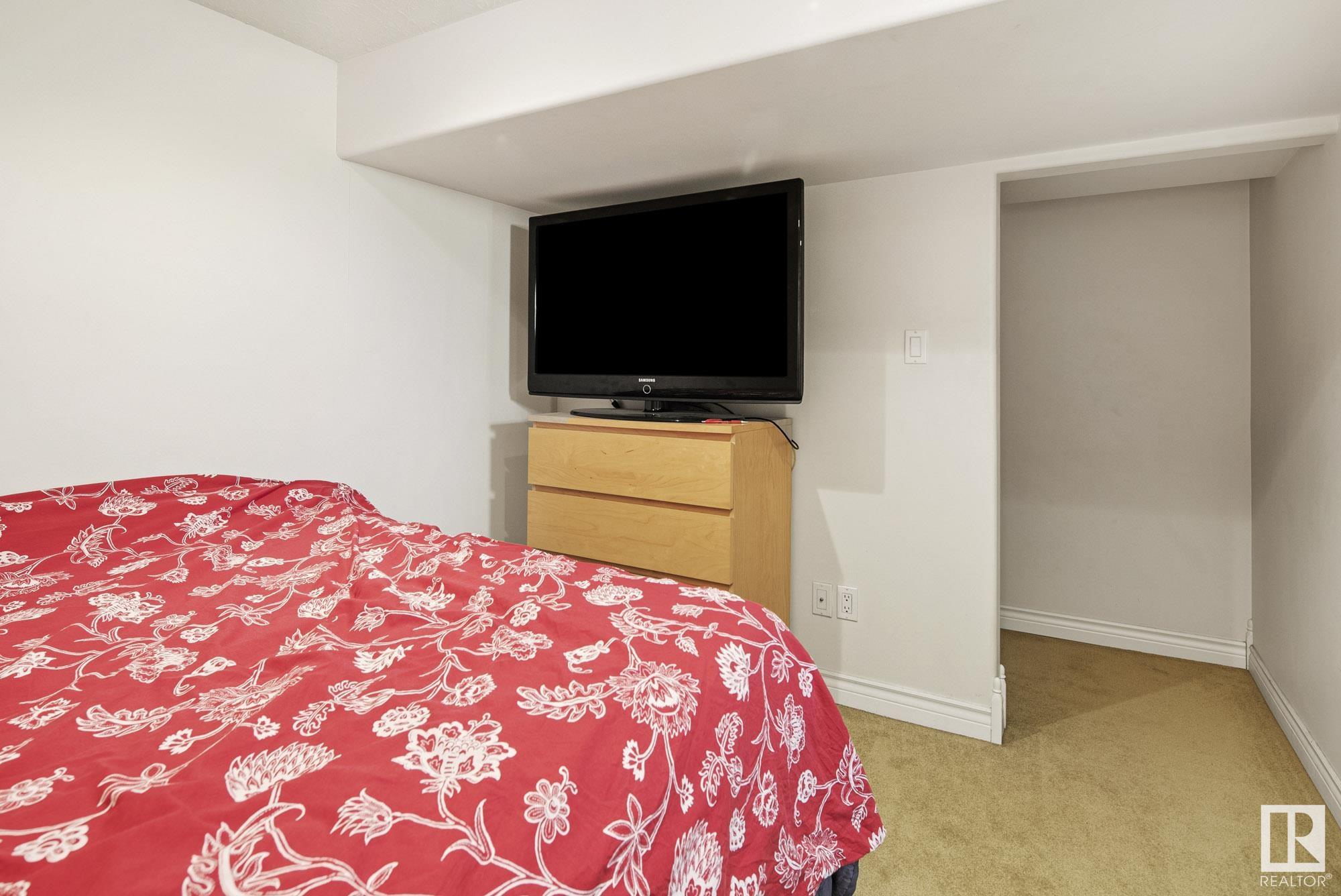      7326 111 AV NW , Edmonton,  ,T5B 0B6 ;  Listing Number: MLS E4414333