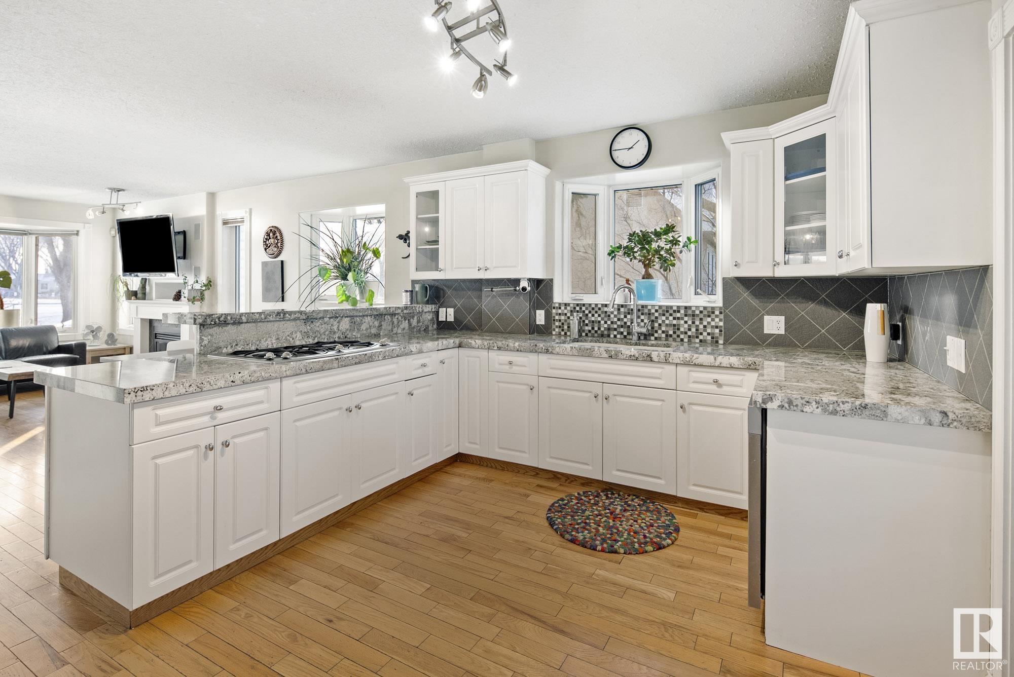      7326 111 AV NW , Edmonton,  ,T5B 0B6 ;  Listing Number: MLS E4414333