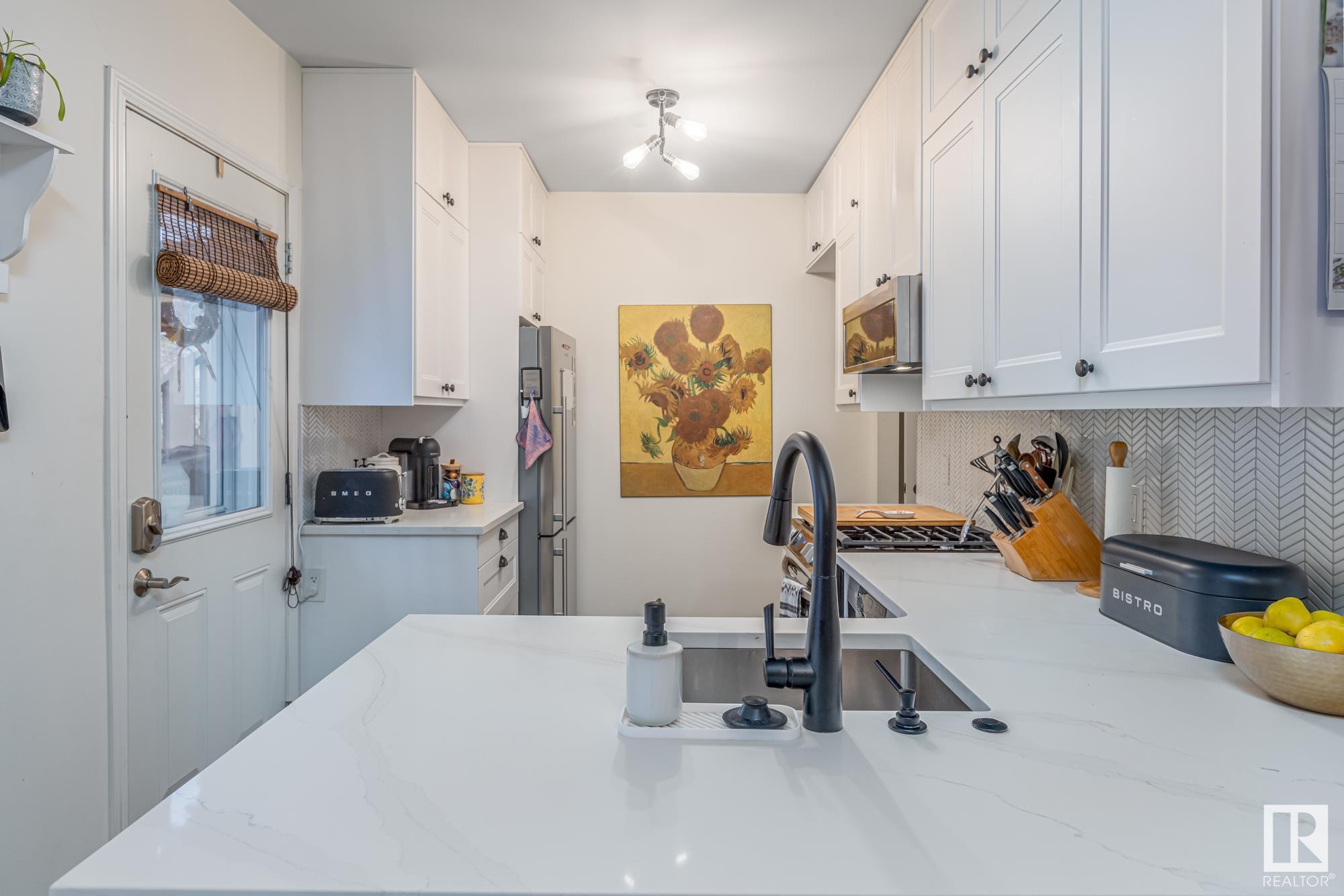      11922 102 AV NW , Edmonton,  ,T2G 3B3 ;  Listing Number: MLS E4414336