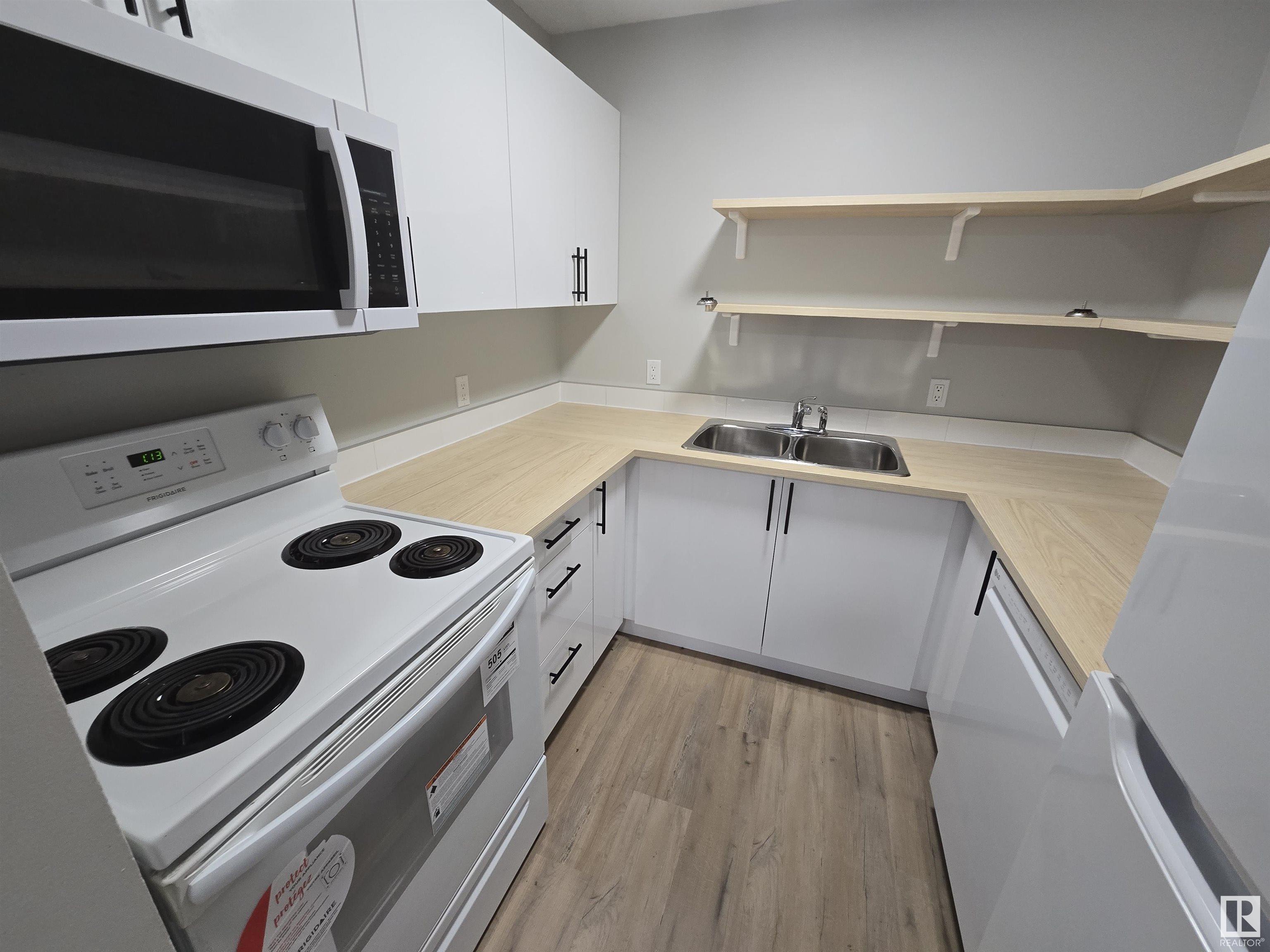      4521 50 AV , Cold Lake,  ,T9M 1Y8 ;  Listing Number: MLS E4414369