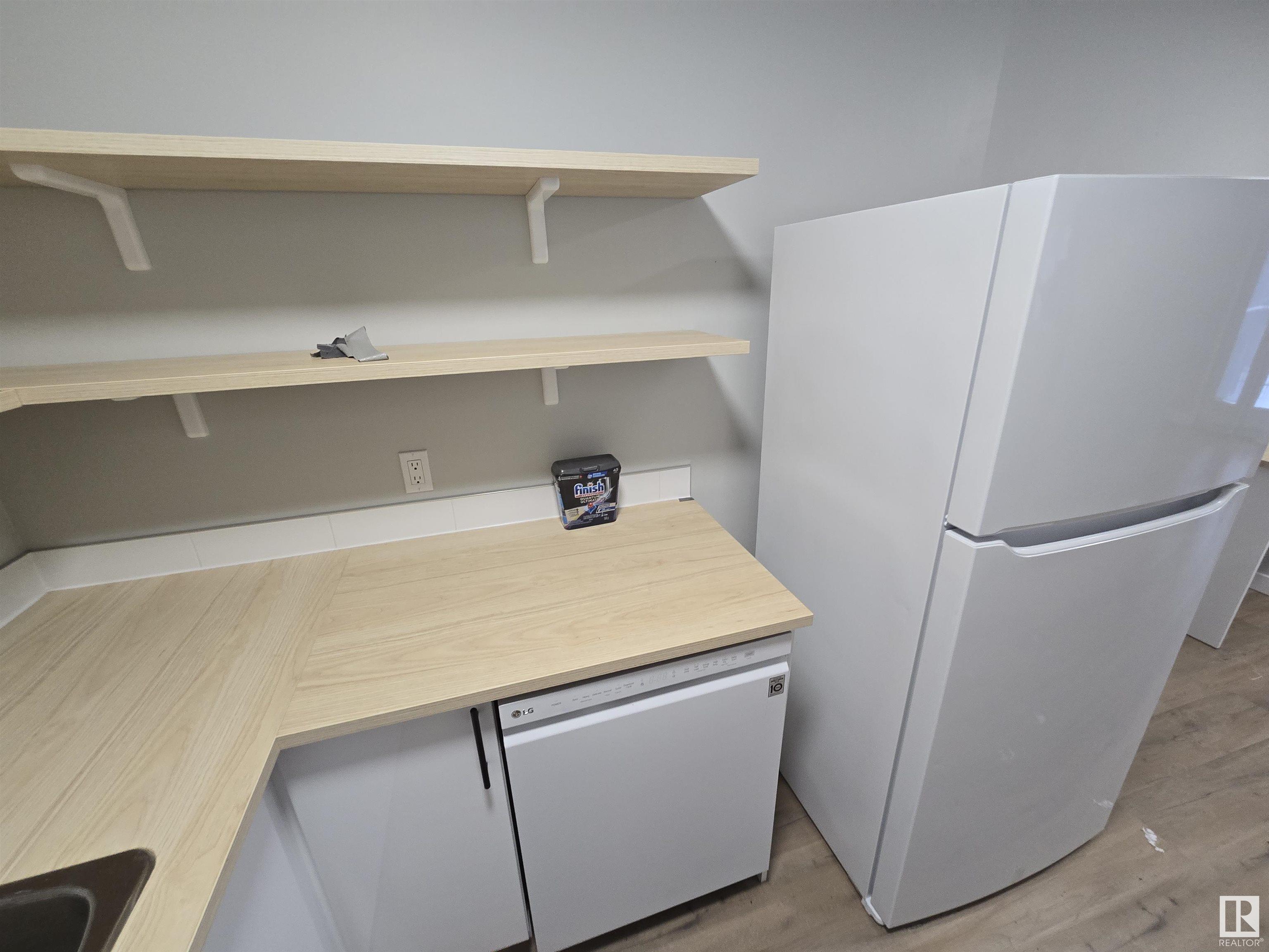      4521 50 AV , Cold Lake,  ,T9M 1Y8 ;  Listing Number: MLS E4414369