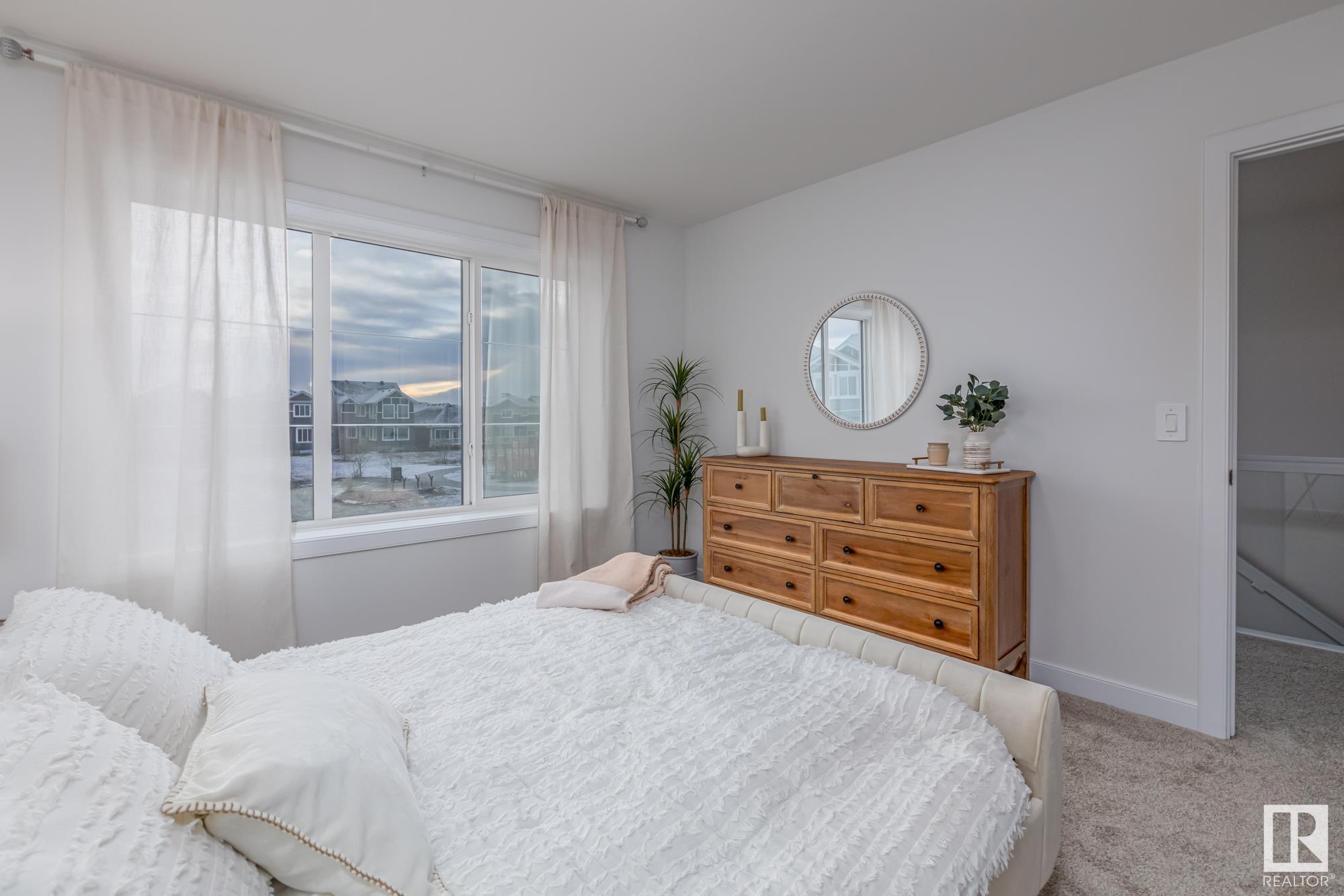      3103 169 ST SW , Edmonton,  ,T6W 5A4 ;  Listing Number: MLS E4414387