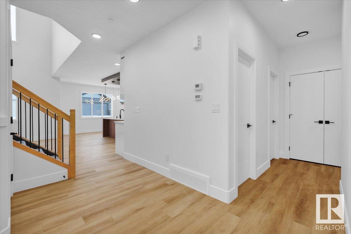      1109 GYRFALCON CR NW , Edmonton,  ,T5S 0S5 ;  Listing Number: MLS E4414416