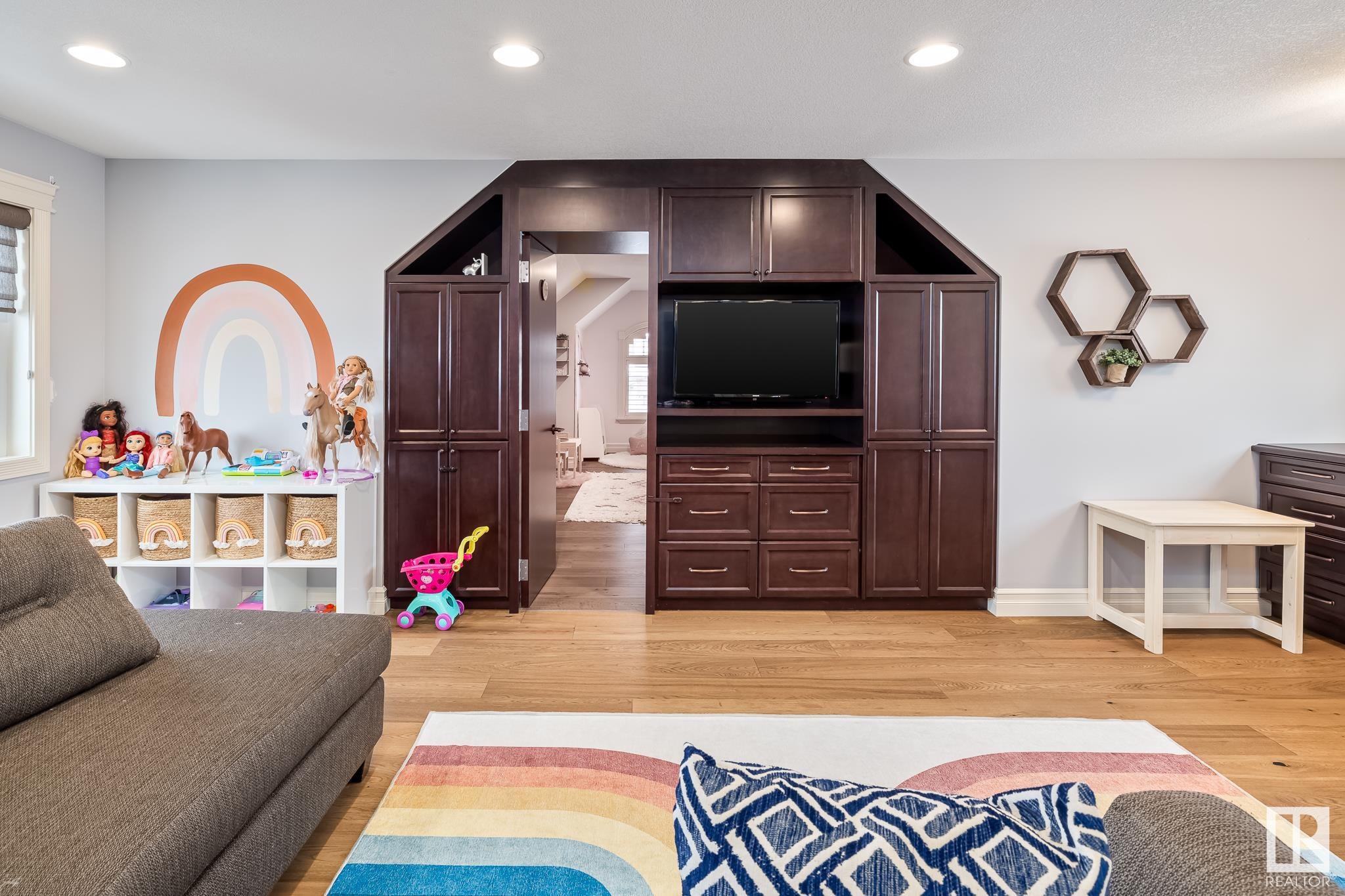      2790 WHEATON DR NW , Edmonton,  ,T6W 2M6 ;  Listing Number: MLS E4414441