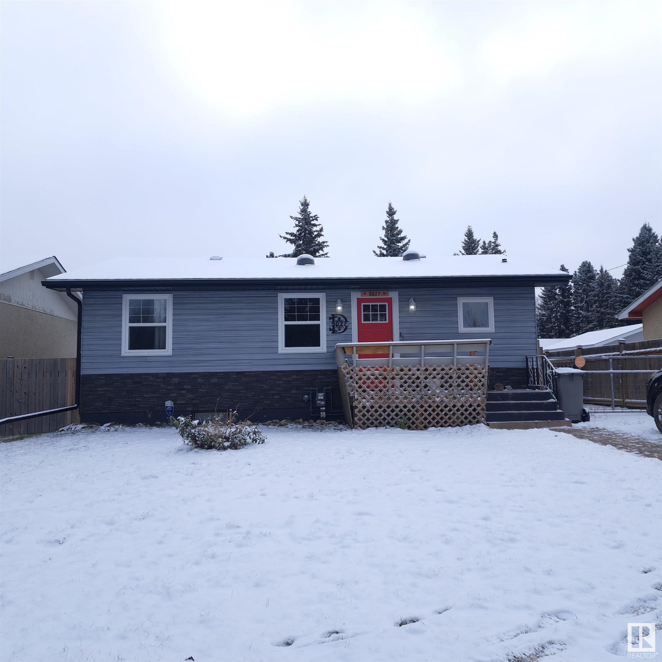      5027 53 AV , Warburg,  ,T0C 2T0 ;  Listing Number: MLS E4414466