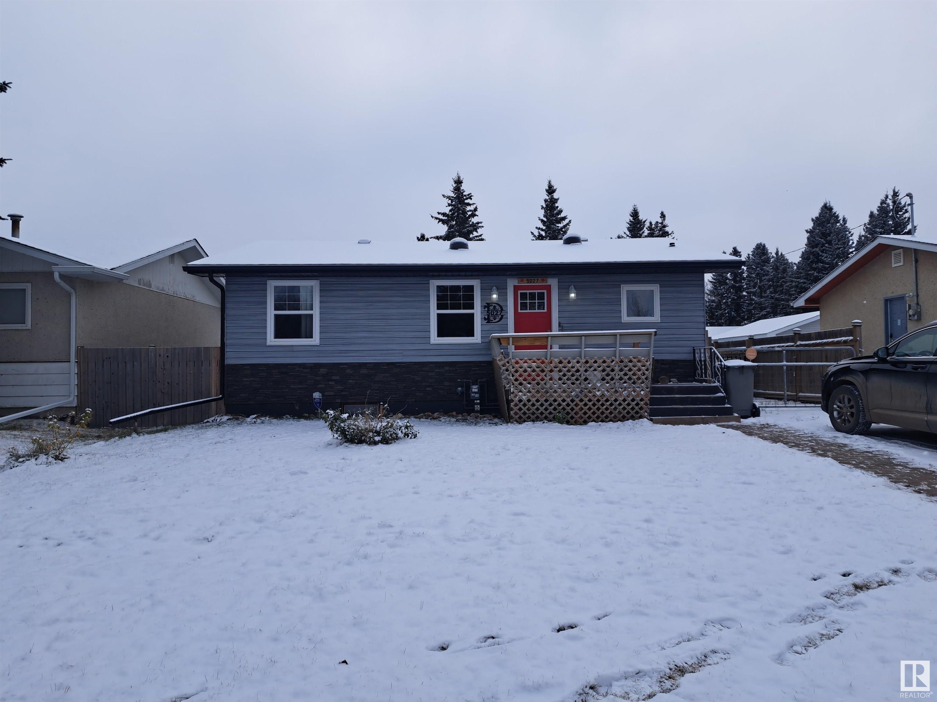      5027 53 AV , Warburg,  ,T0C 2T0 ;  Listing Number: MLS E4414466