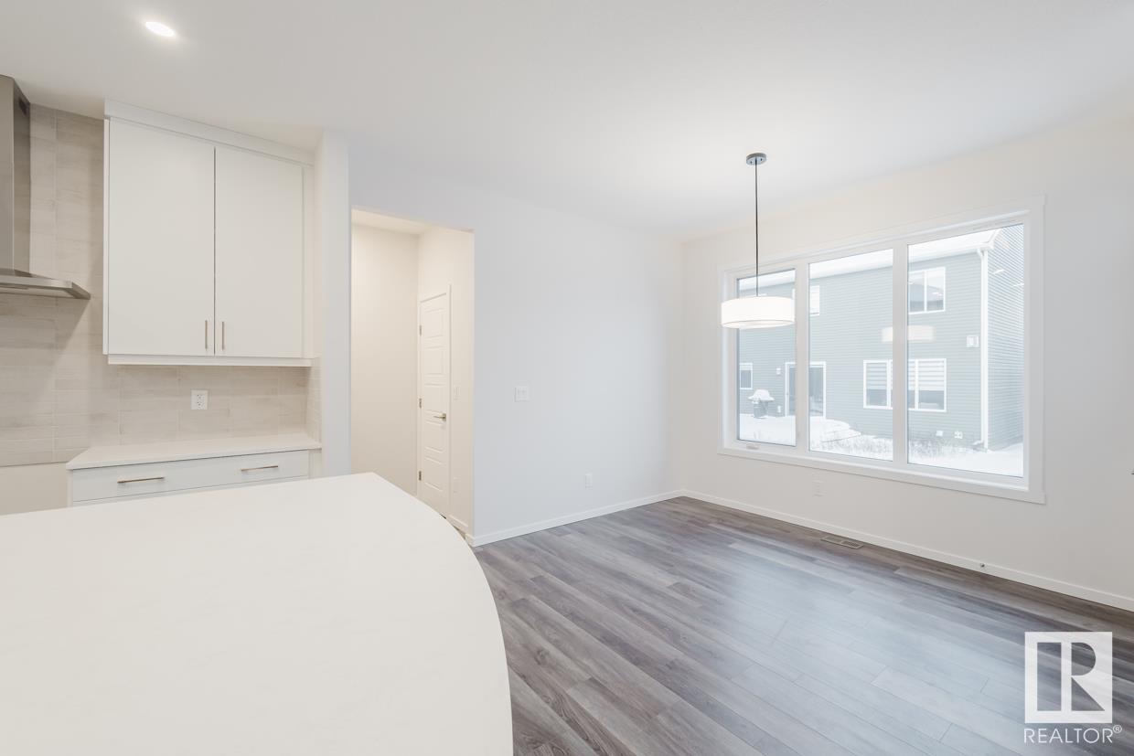      2027 208 ST NW , Edmonton,  ,T6M 2P5 ;  Listing Number: MLS E4414520