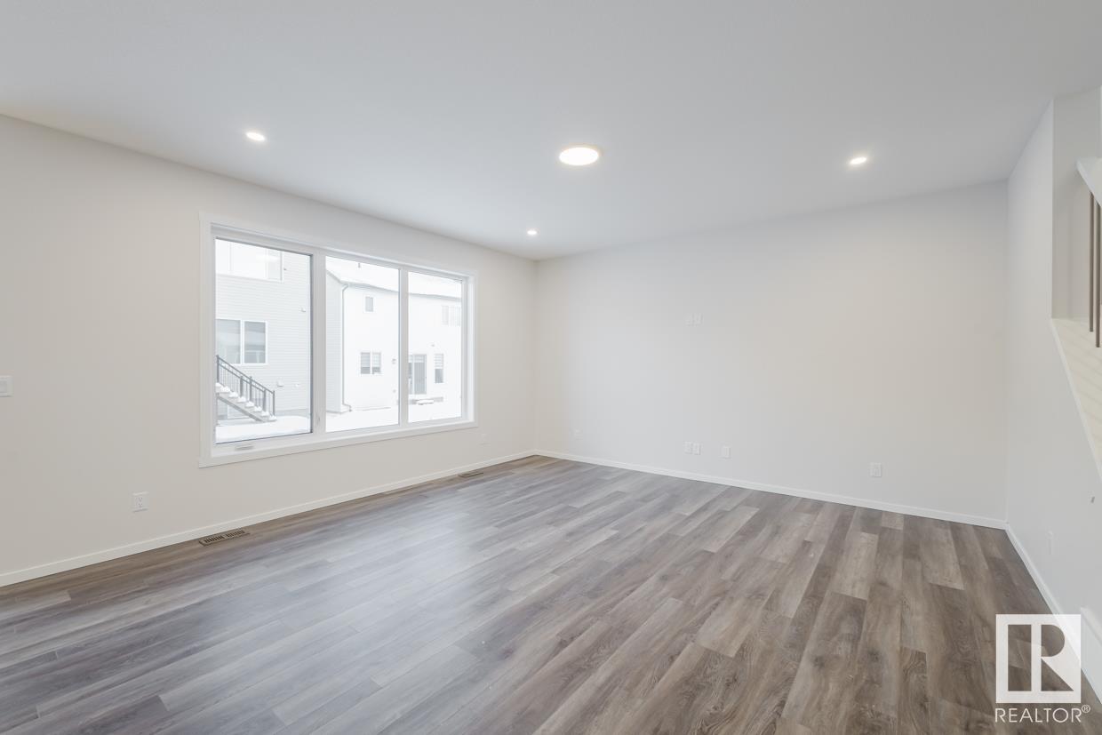      2027 208 ST NW , Edmonton,  ,T6M 2P5 ;  Listing Number: MLS E4414520